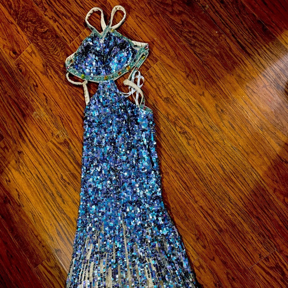 Sherri‎ Hill Sequin Mermaid Formal Dress Blue Purple Halter Prom Gown Size 0